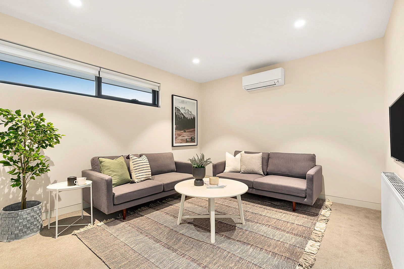 22 Fernhurst Grove, Kew, VIC