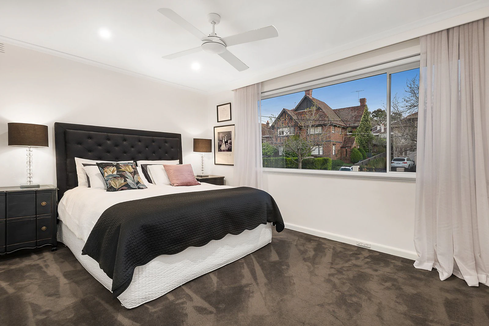 4/9 Monomeath Avenue, Toorak, VIC