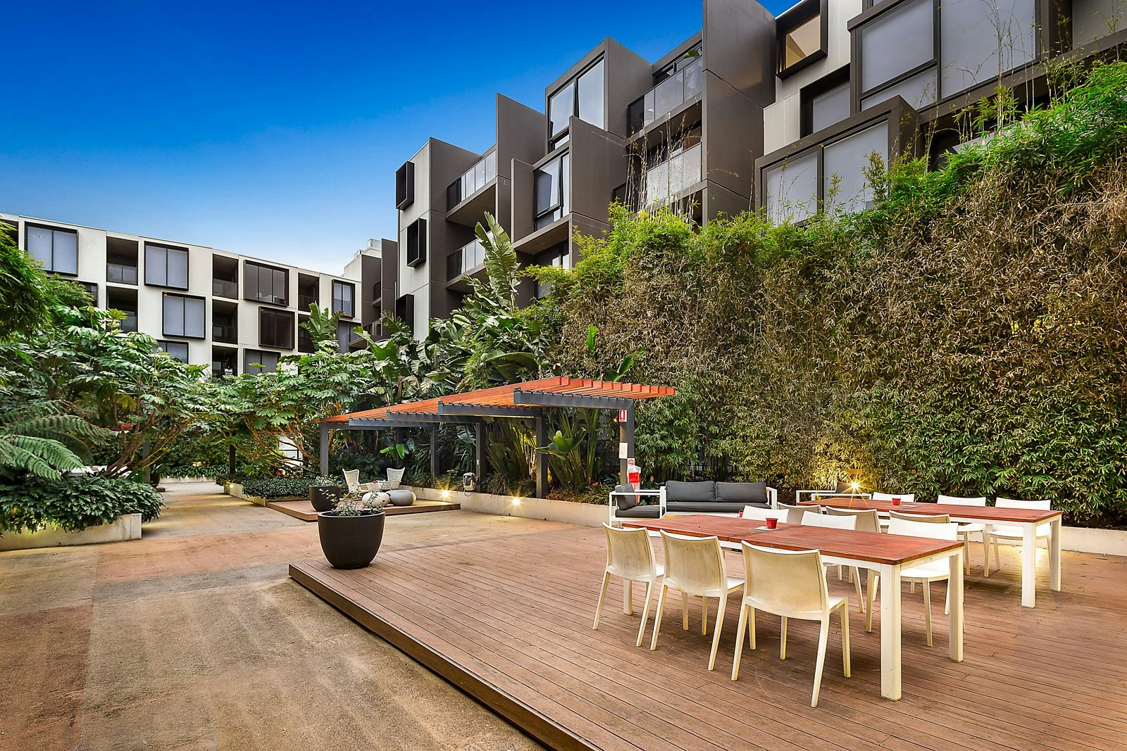 201/2 Golding Street, Hawthorn, VIC