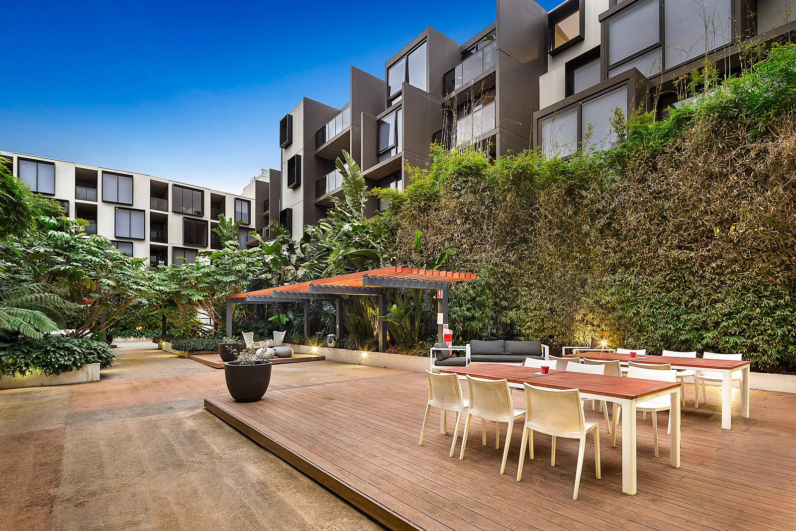 201/2 Golding Street, Hawthorn, VIC