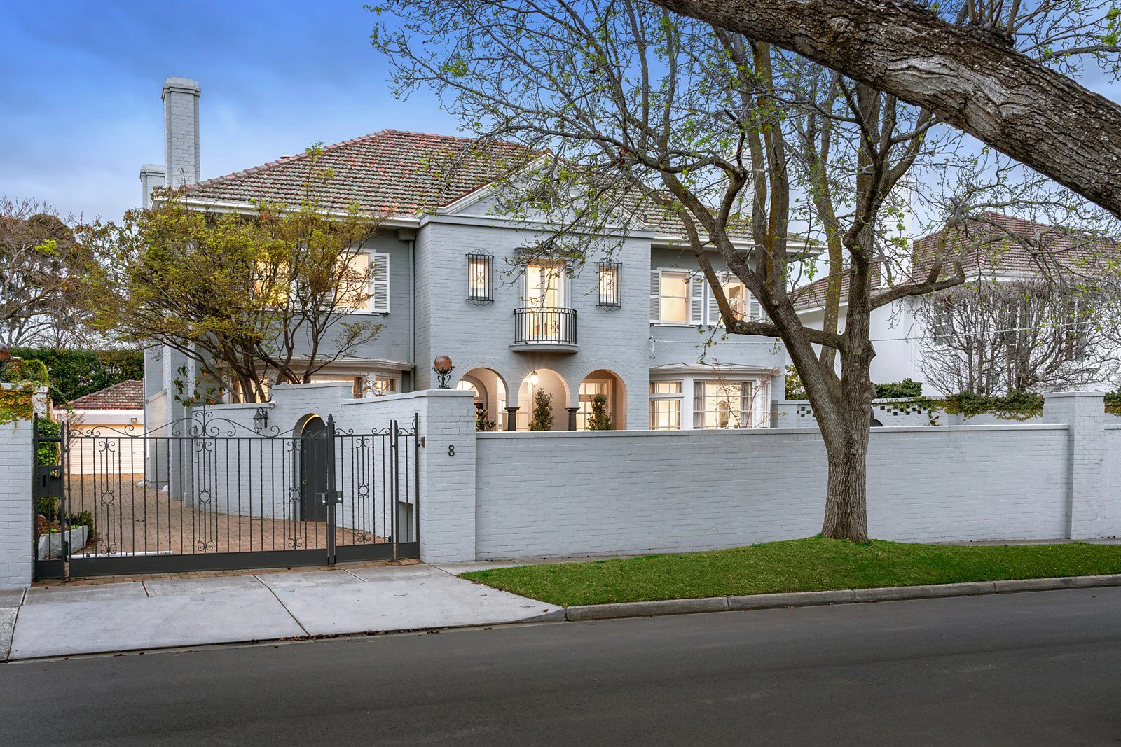 8 Huntingfield Road, Toorak, VIC