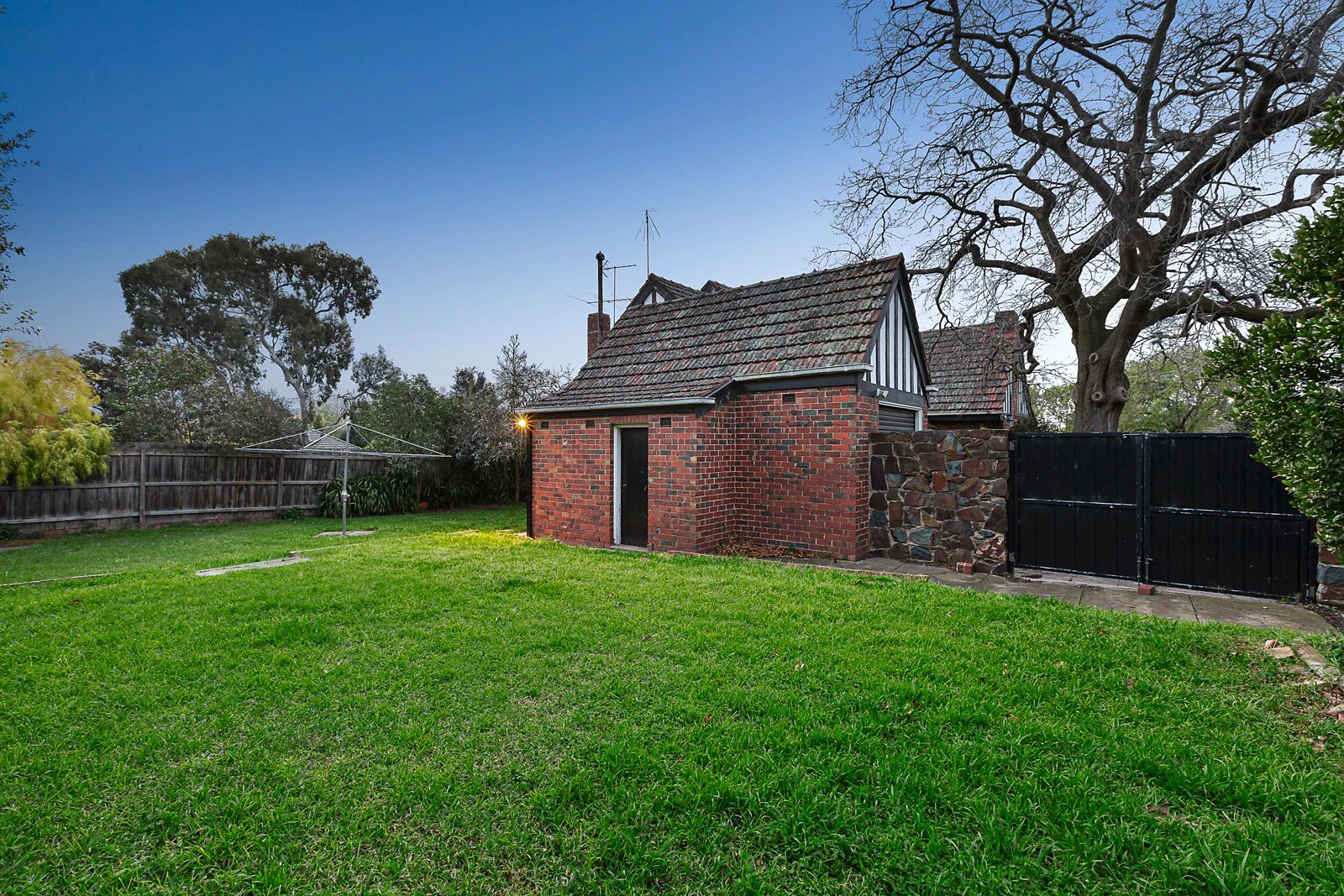 4 Adrian Street, Glen Iris, VIC