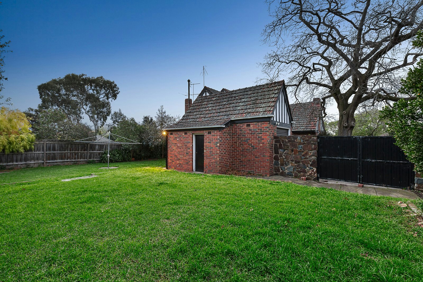 4 Adrian Street, Glen Iris, VIC