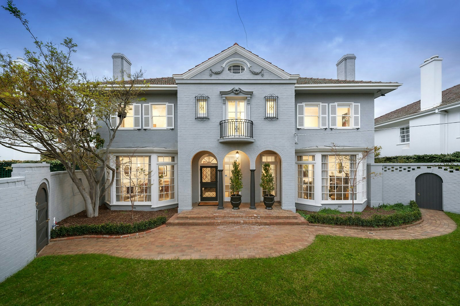 8 Huntingfield Road, Toorak, VIC