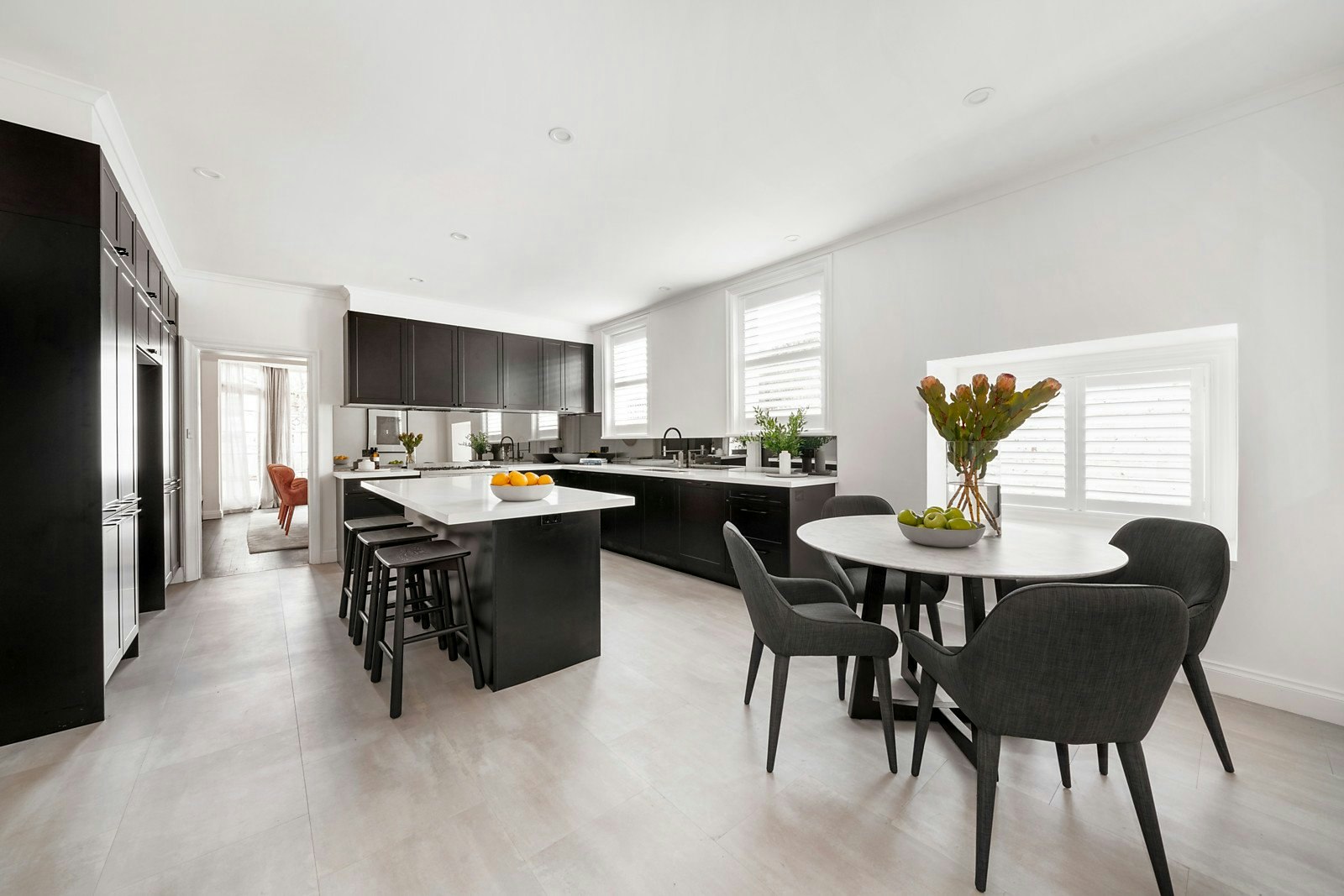 8 Huntingfield Road, Toorak, VIC