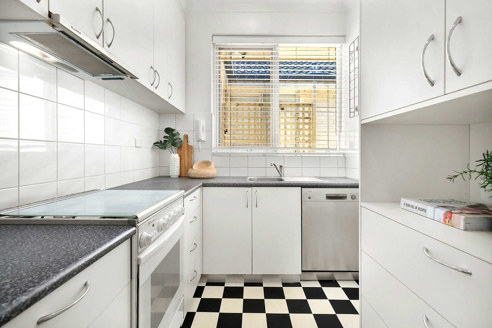 9/30 Shelley Street, Elwood, VIC