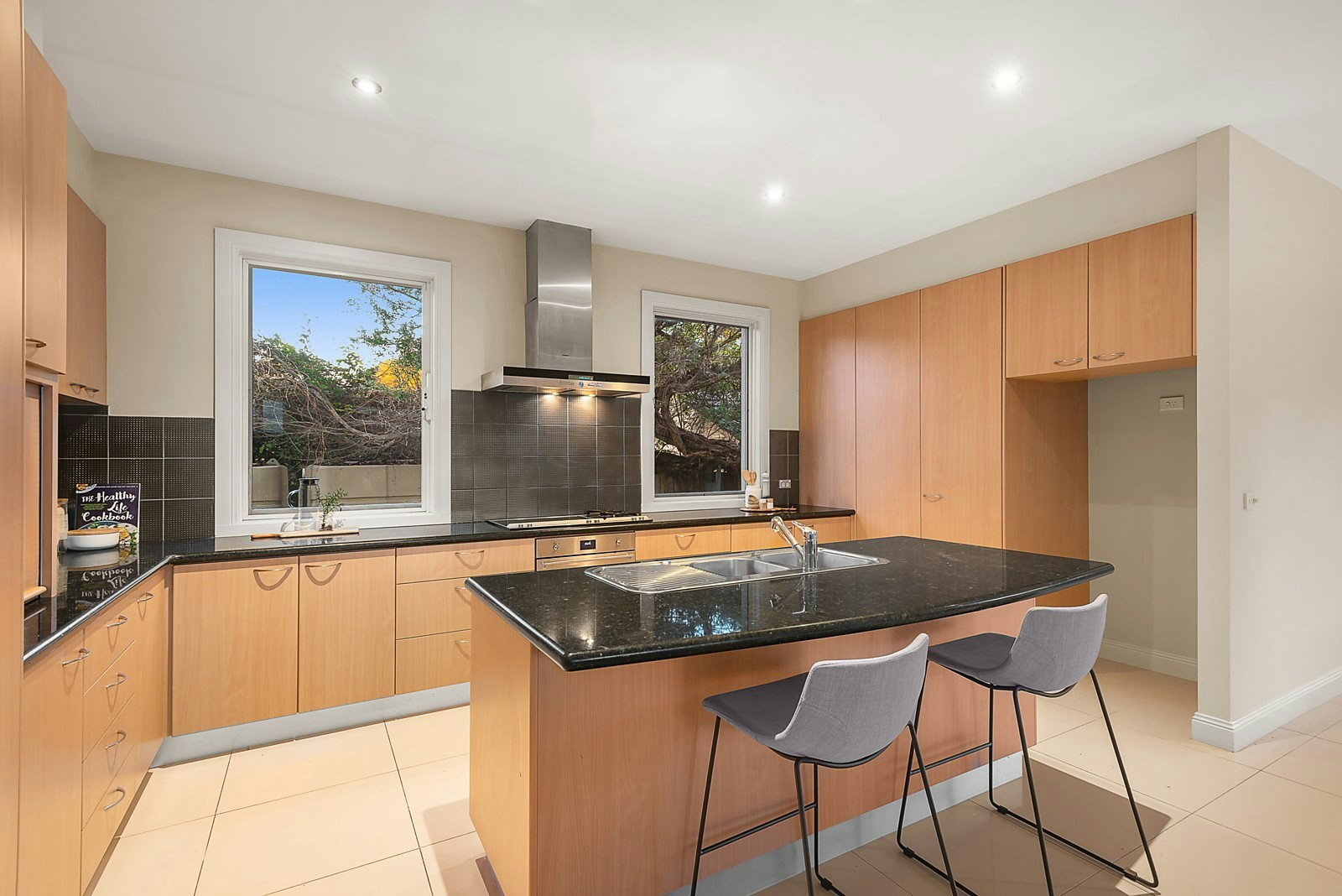 30 Arranmore Avenue, Black Rock, VIC