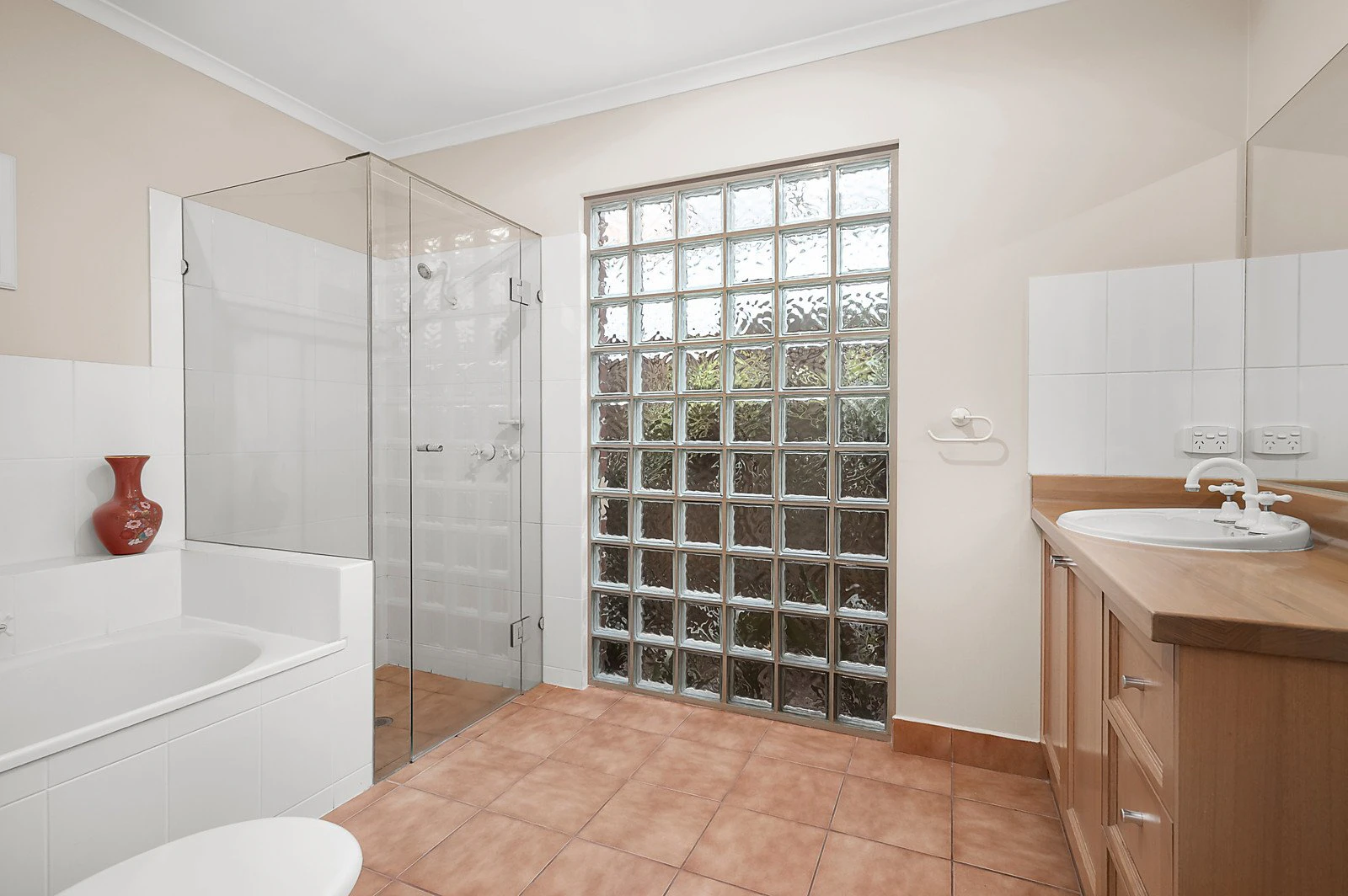 74 Roseberry Street, Hawthorn East, VIC