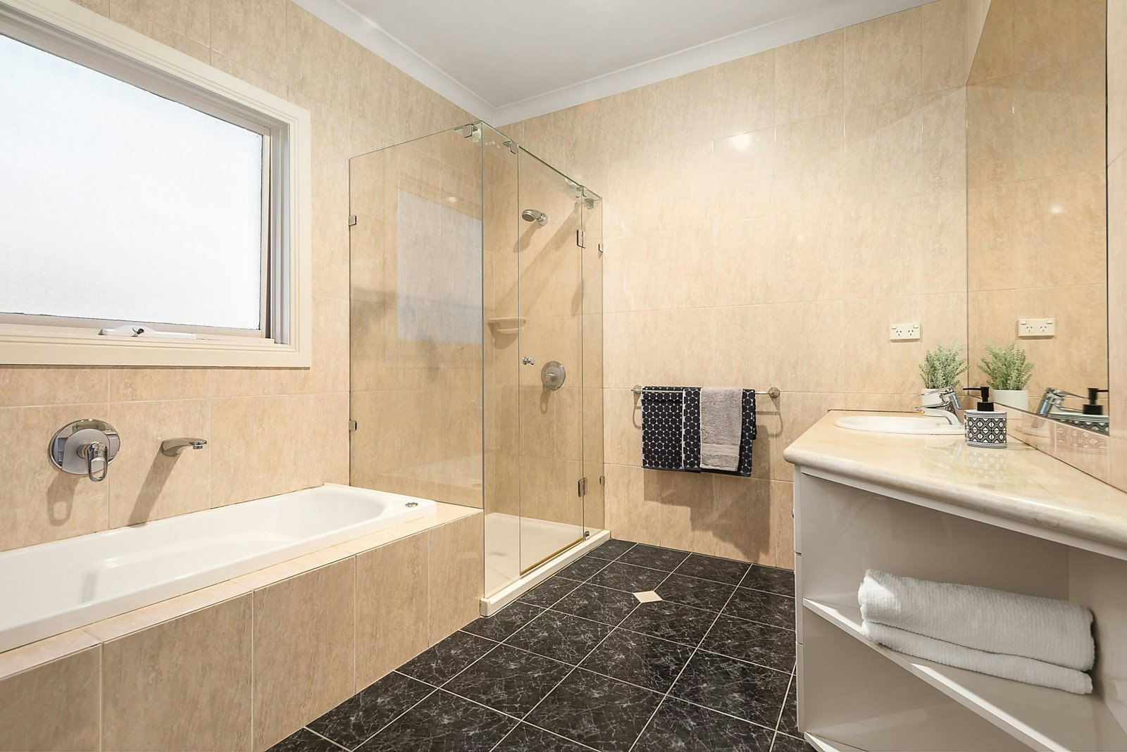 30 Arranmore Avenue, Black Rock, VIC