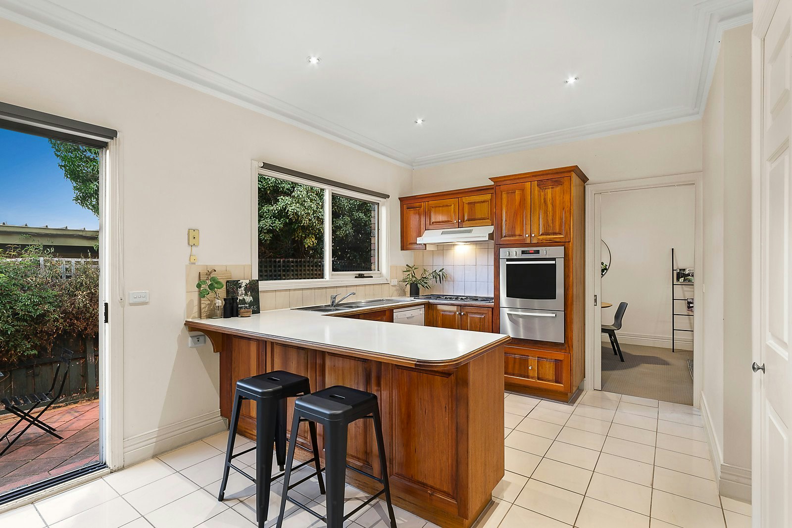 2/46 Centre Road, Brighton East, VIC