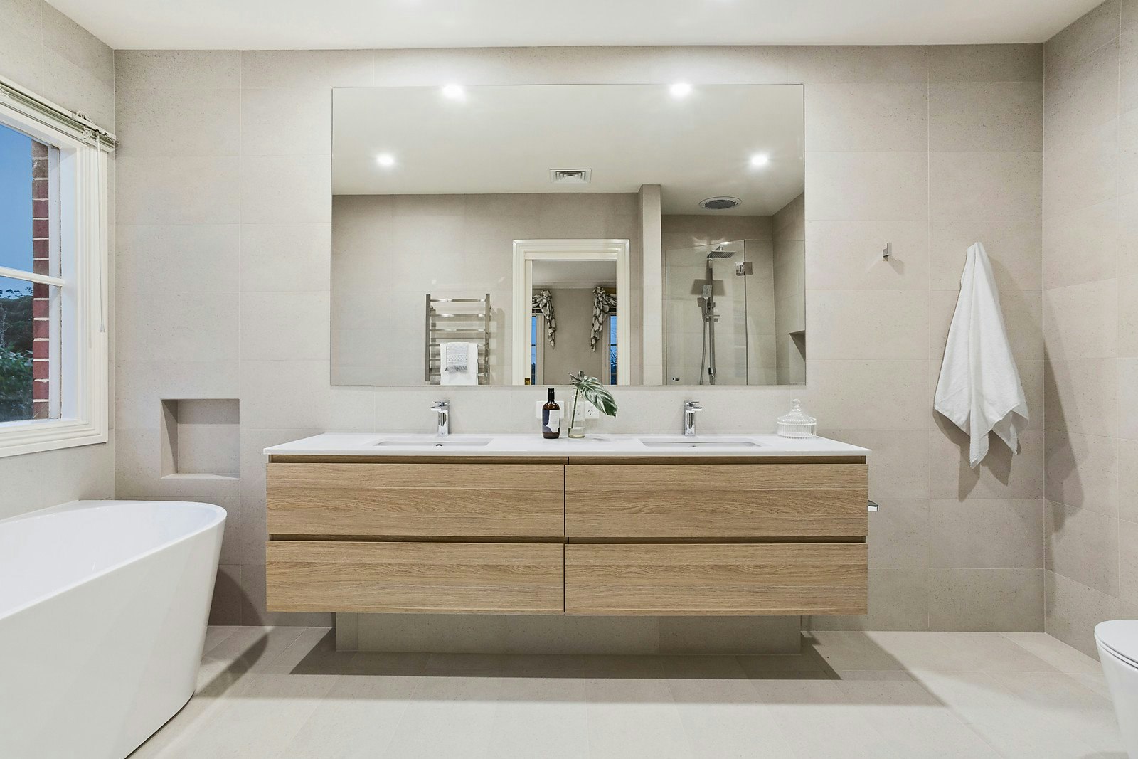 66 Rosedale Road, Glen Iris, VIC