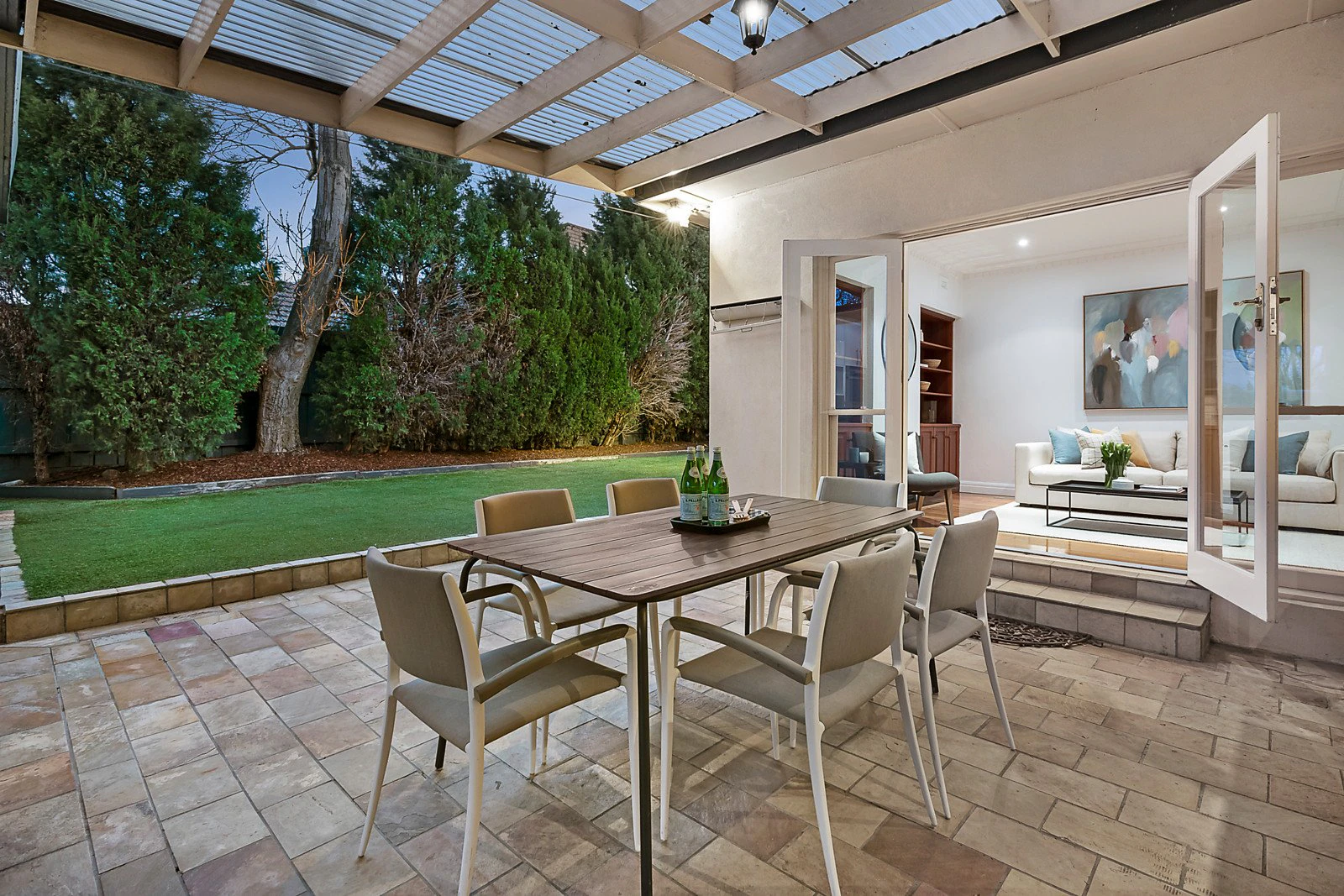 2 Lang Court, Malvern East, VIC