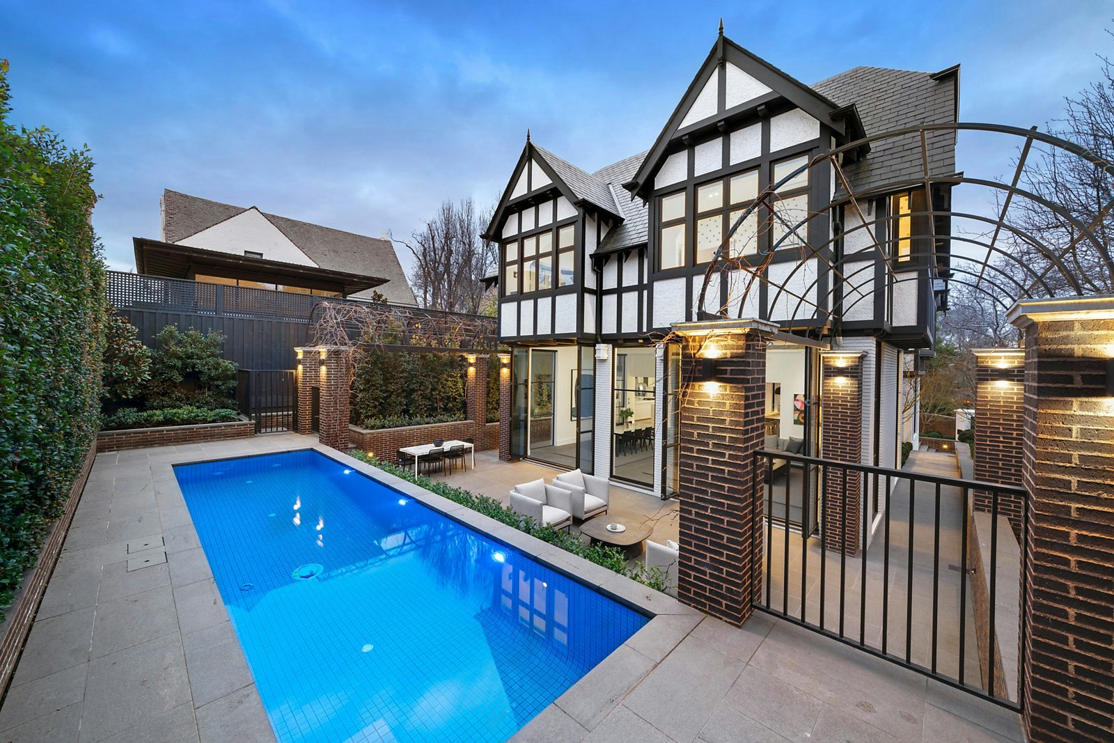 1 Torresdale Court, Toorak, VIC