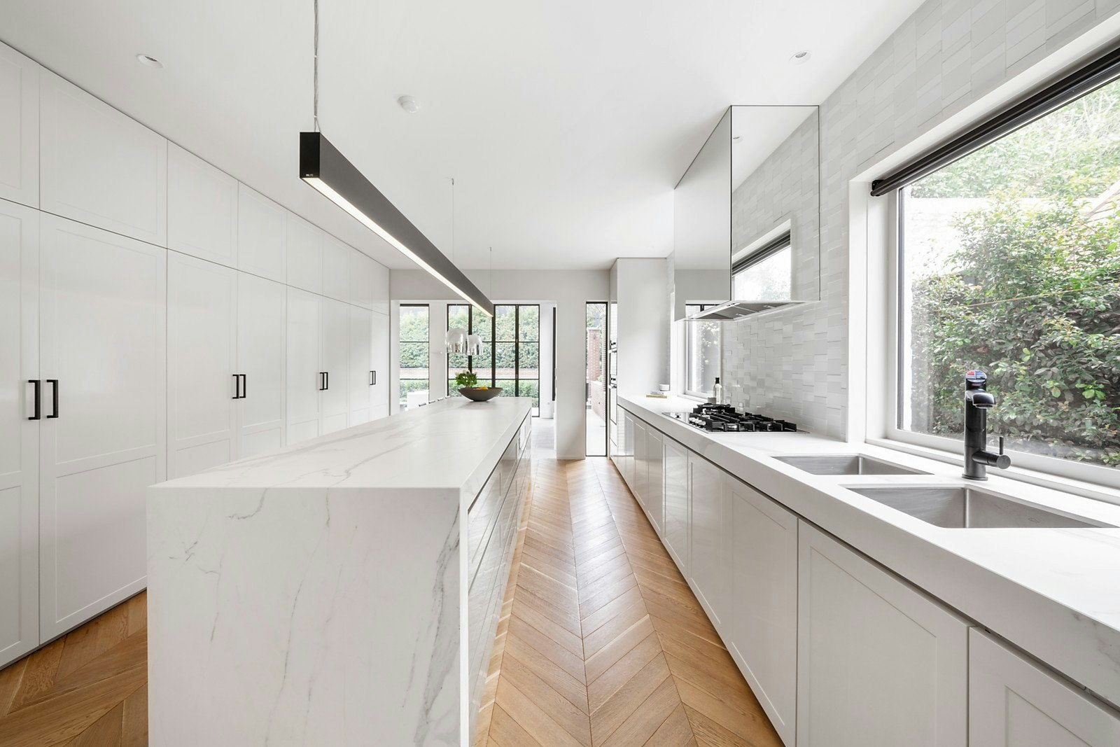 1 Torresdale Court, Toorak, VIC