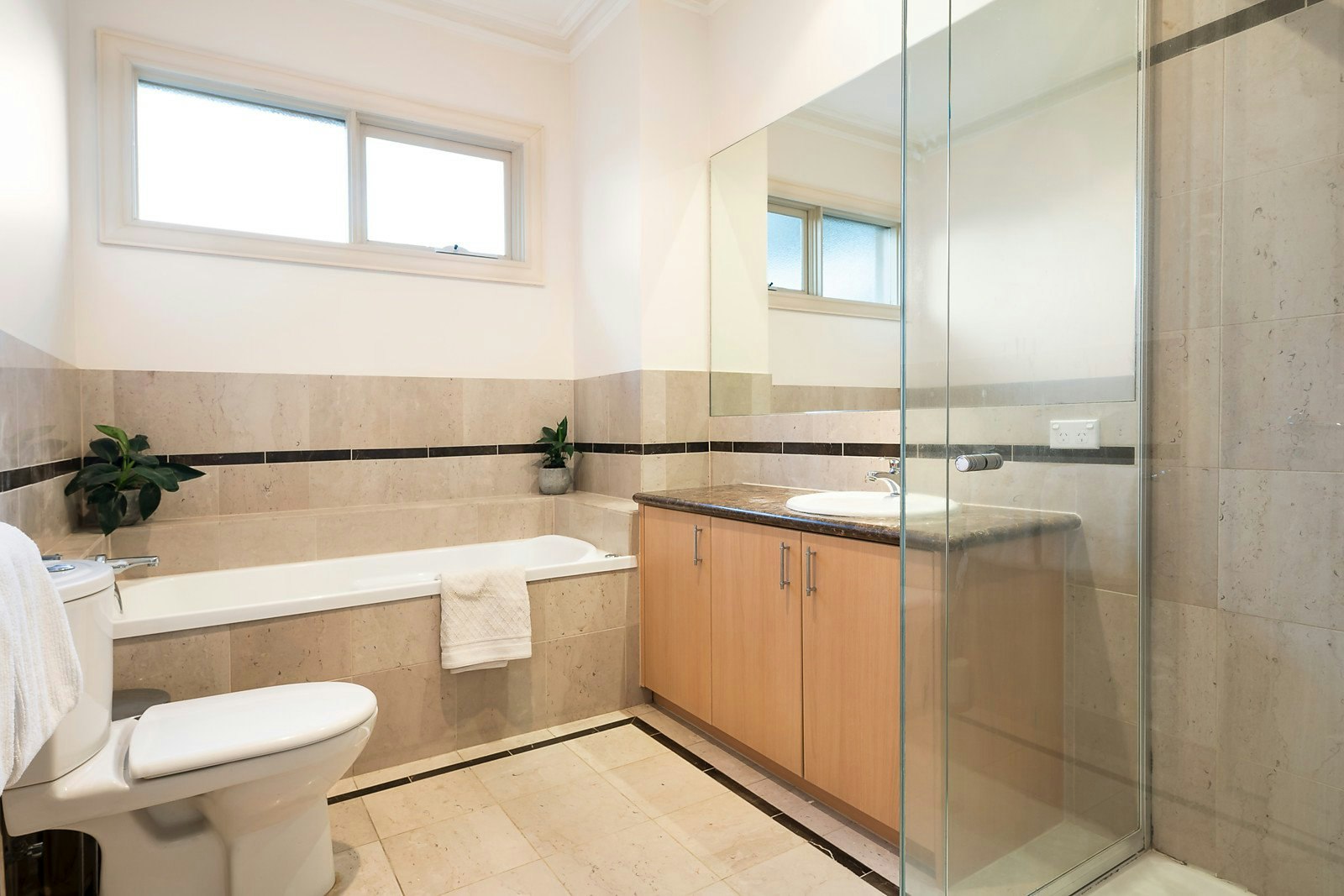 20a St Helens Road, Hawthorn East, VIC