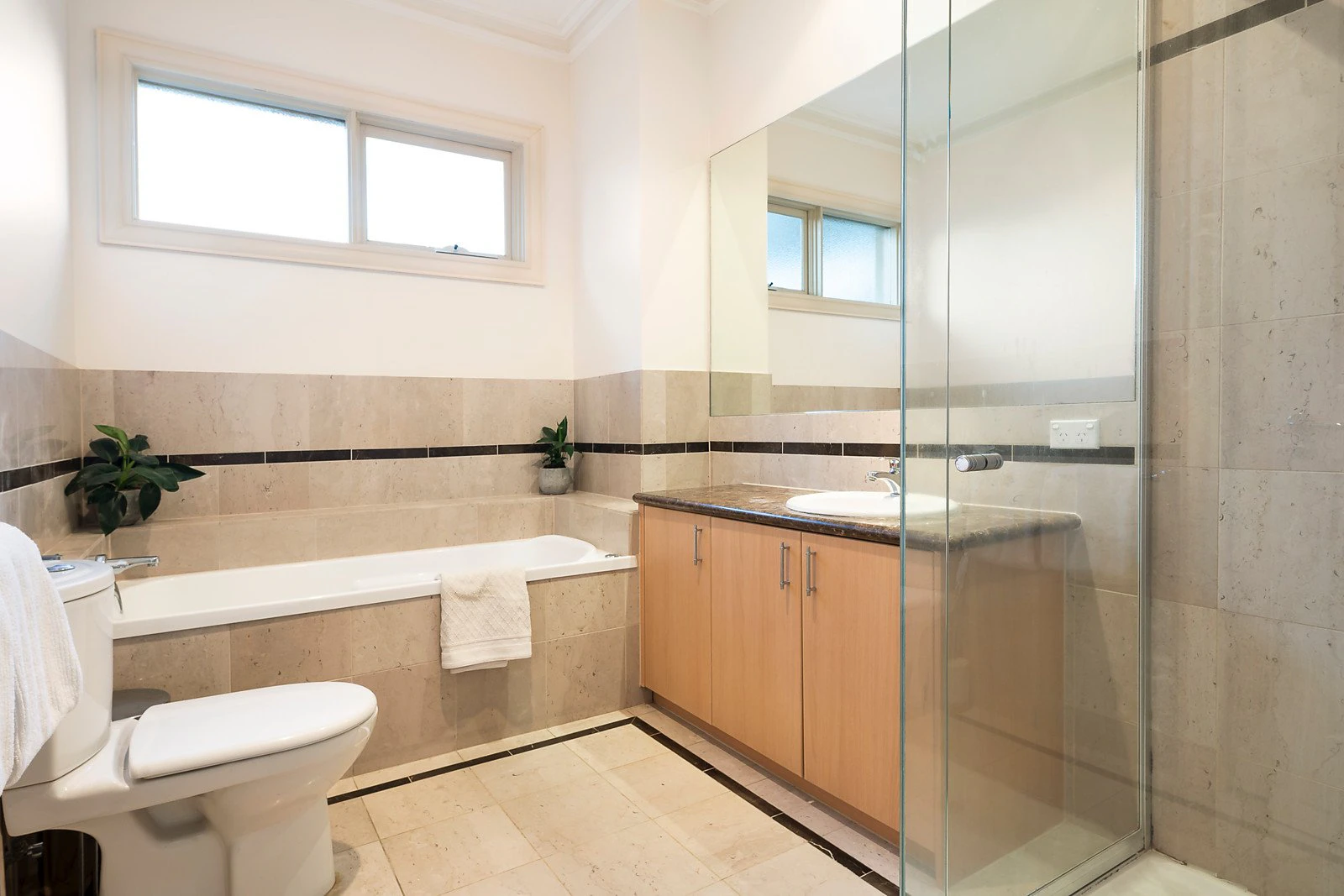 20a St Helens Road, Hawthorn East, VIC
