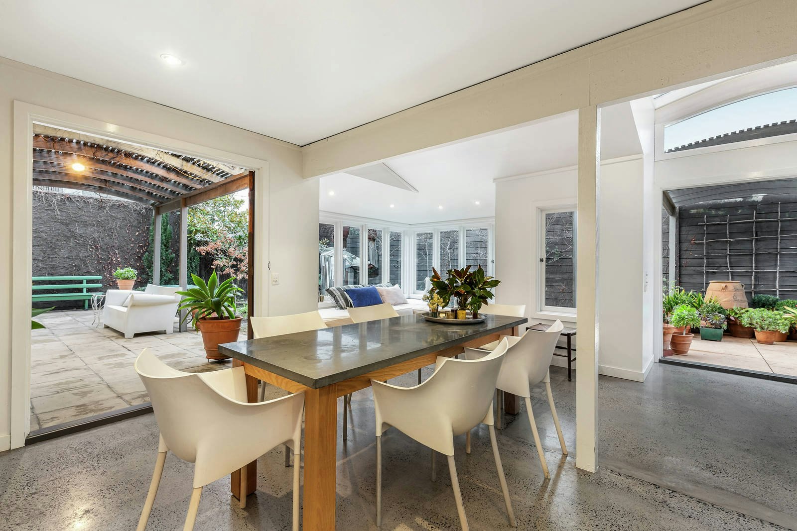 19 Valentine Grove, Armadale, VIC