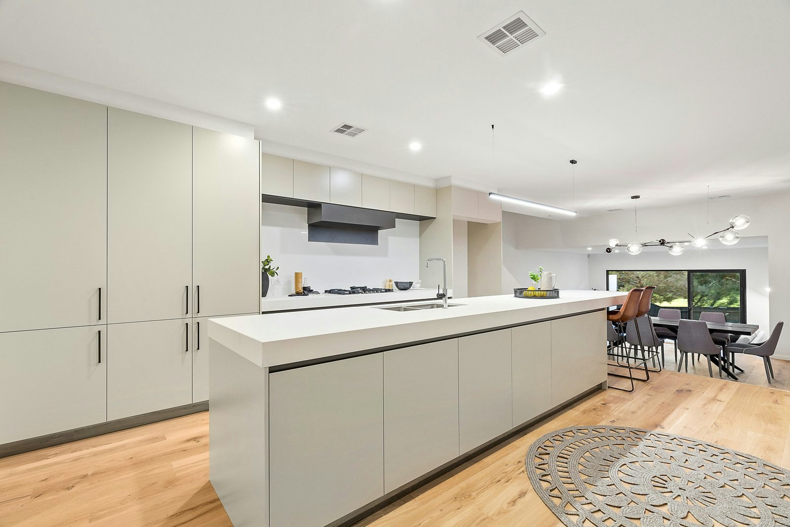 1A The Boulevard, Balwyn North, VIC