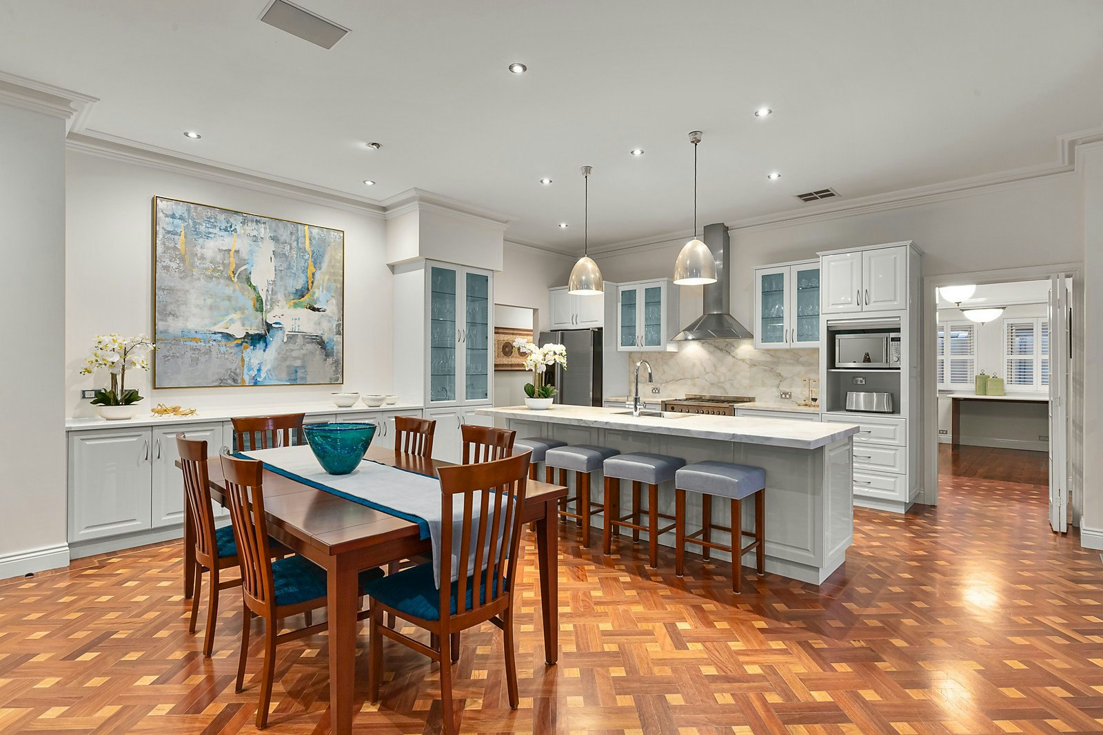 9 Hillcrest Road, Glen Iris, VIC