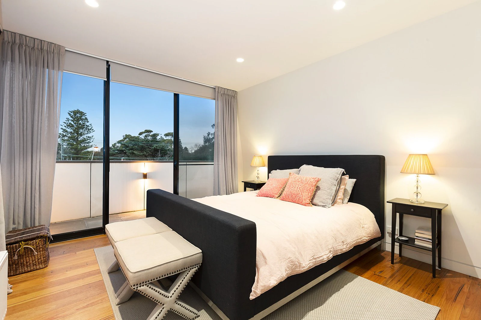 1C Mangarra Road, Canterbury, VIC