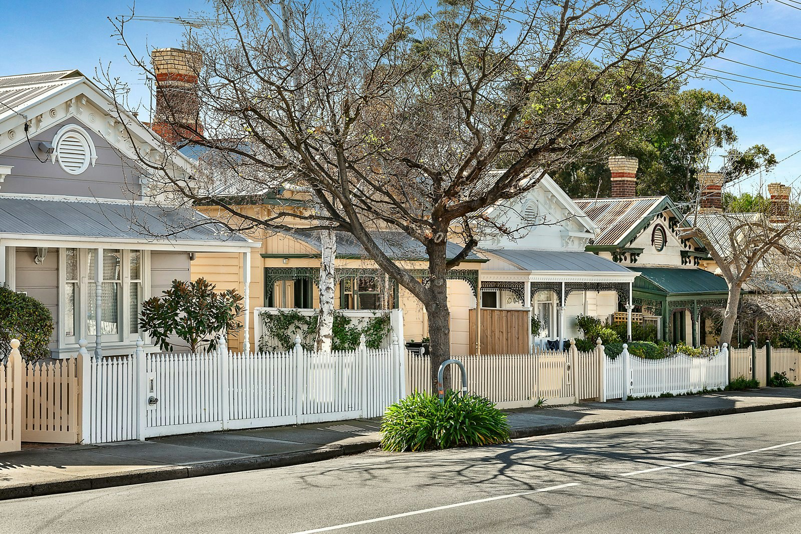 4 Cambridge Street, Armadale, VIC