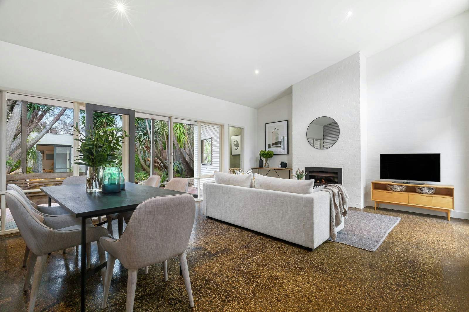 47 Mcilwrick Street, Windsor, VIC