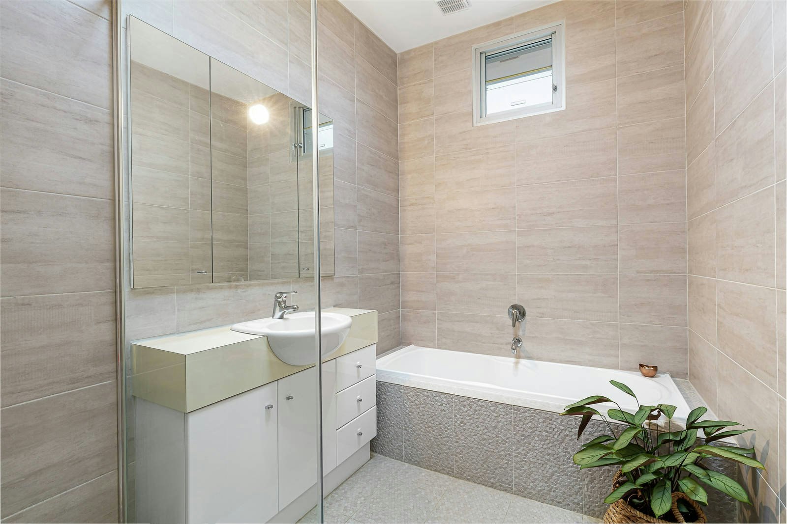 16 Bonview Road, Malvern, VIC