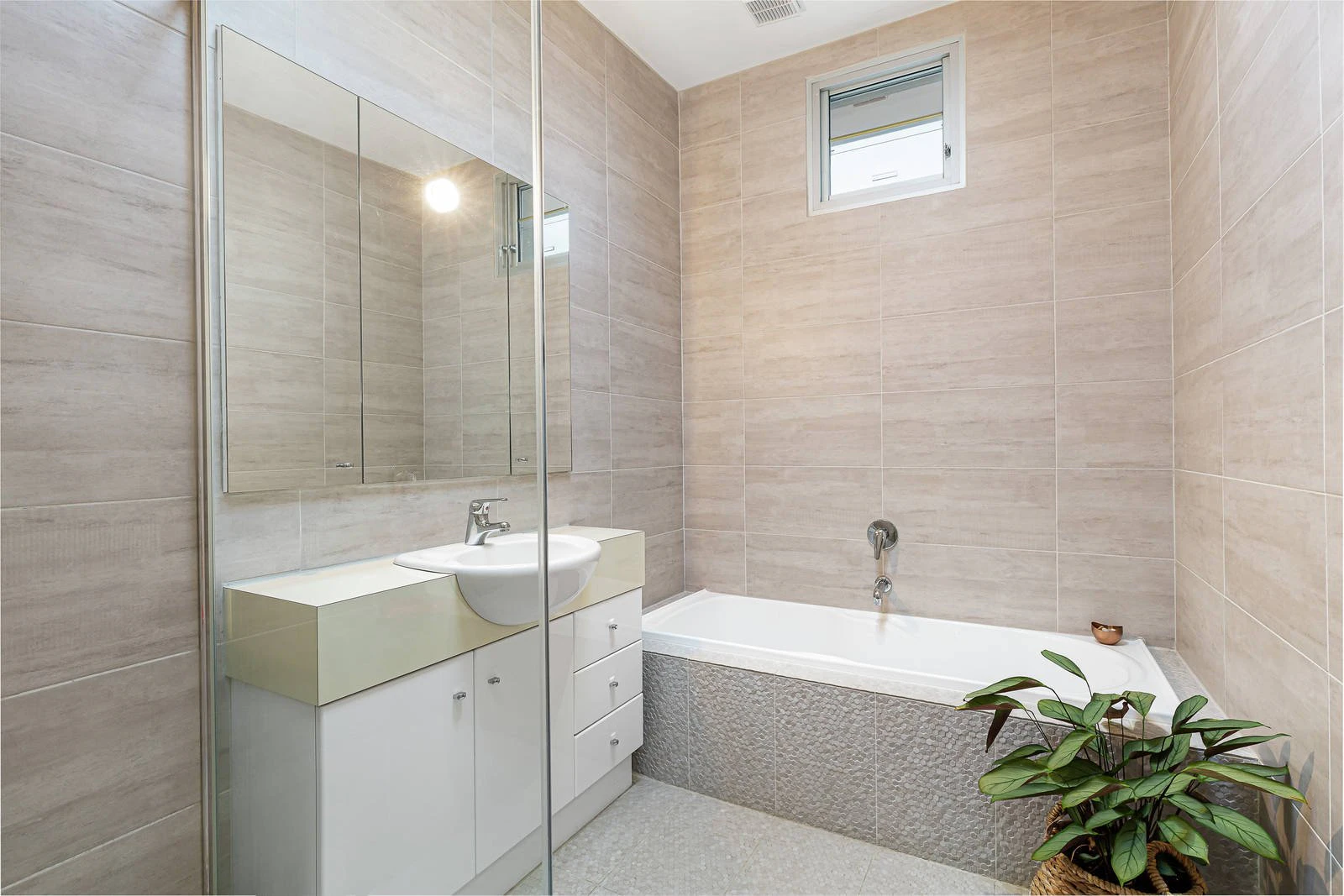 16 Bonview Road, Malvern, VIC