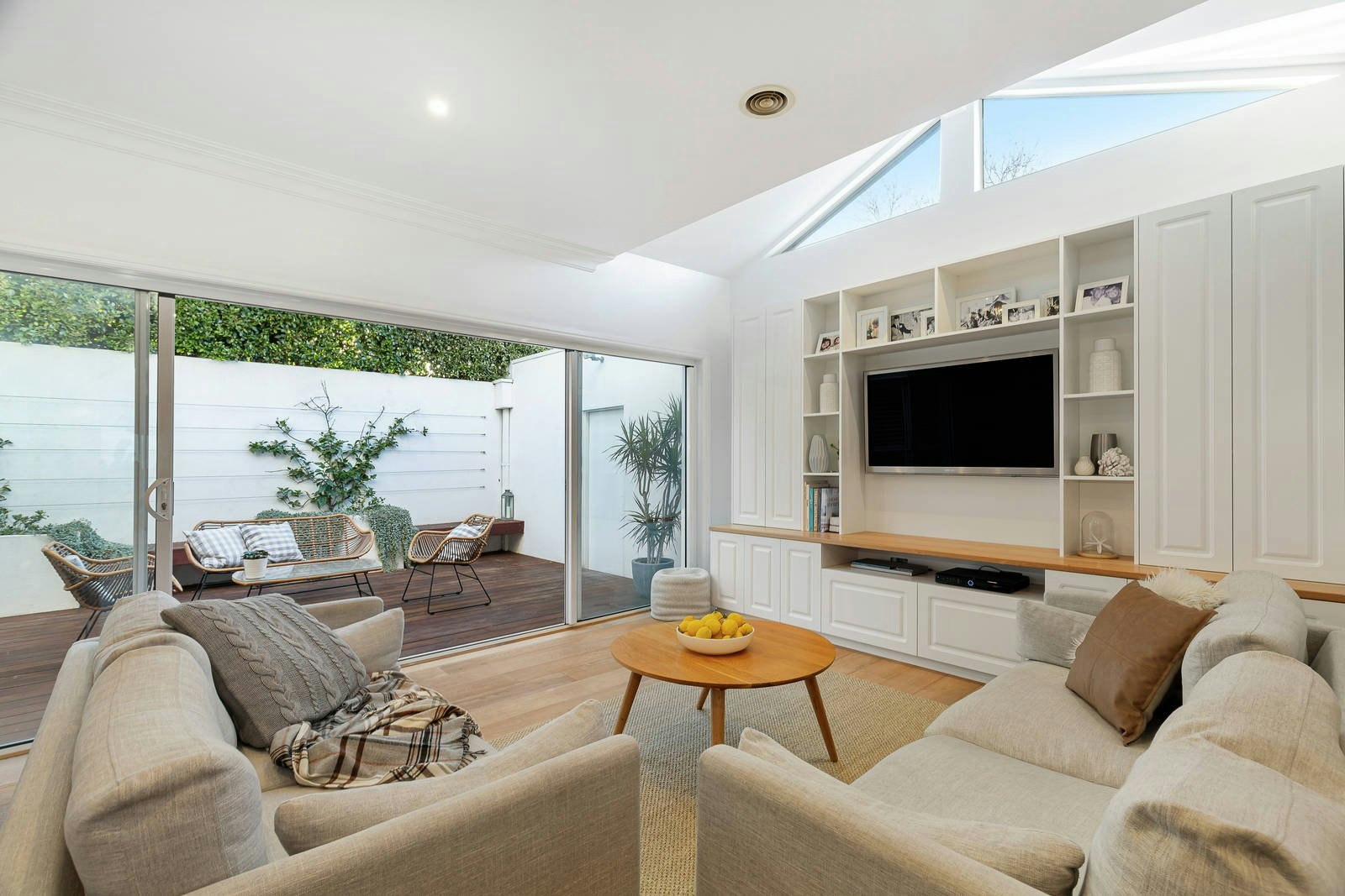 1 Brand Street, Hampton, VIC