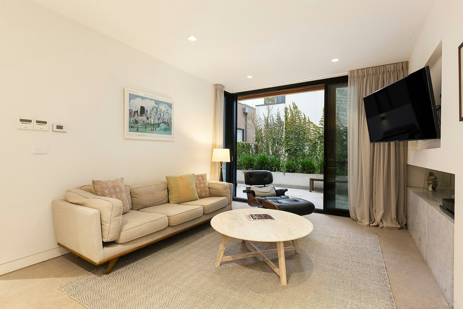 1C Mangarra Road, Canterbury, VIC