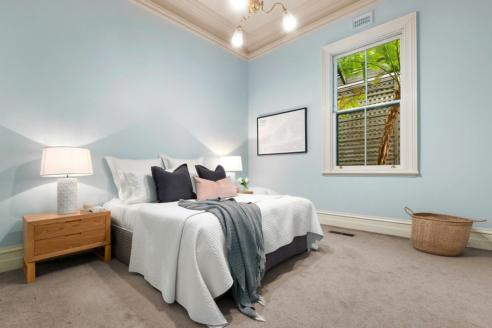 4 Cambridge Street, Armadale, VIC