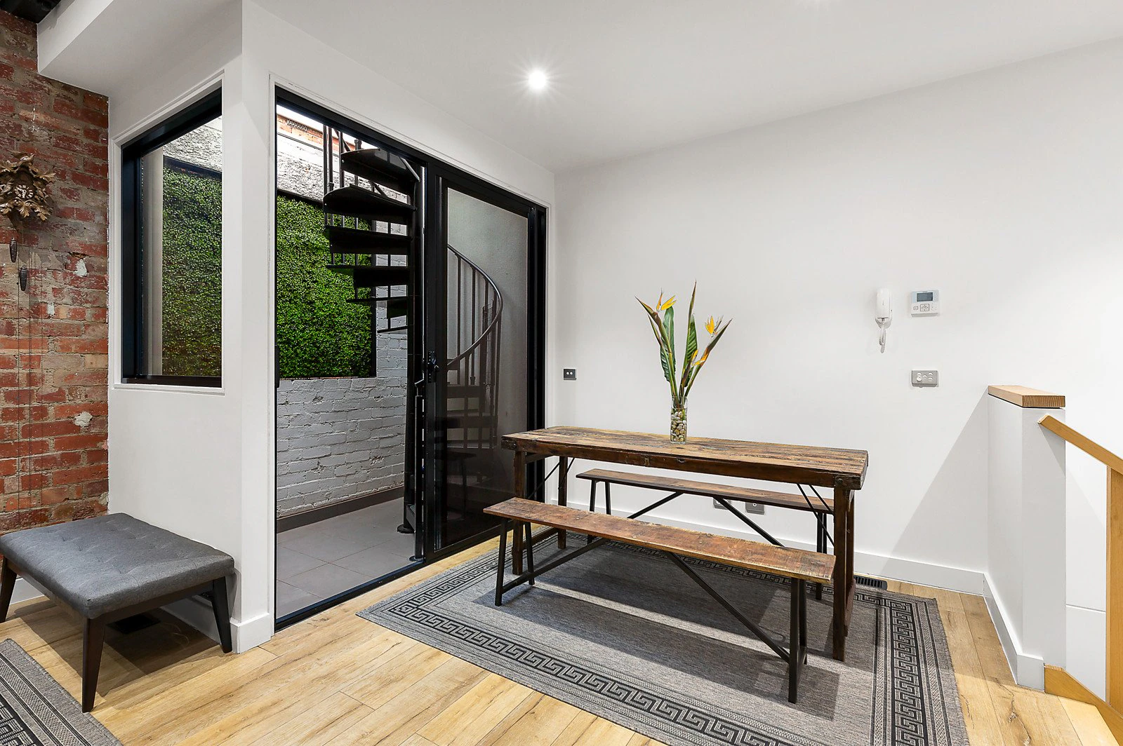 2/238 Ferrars Street, South Melbourne, VIC