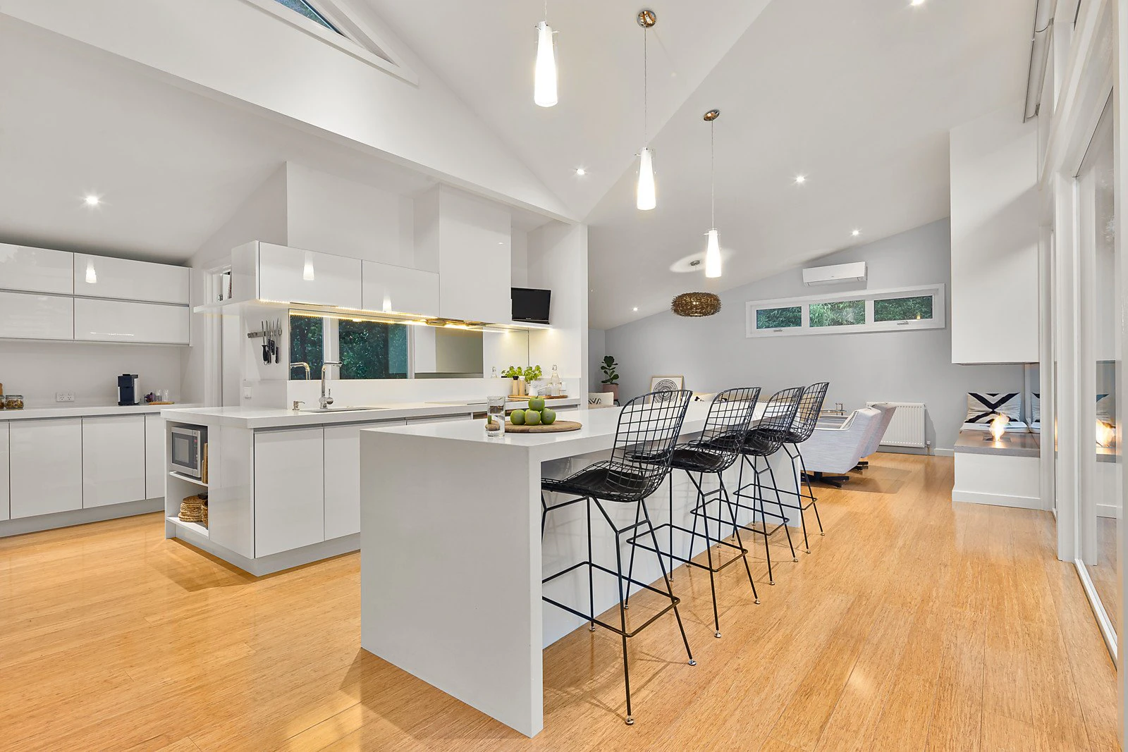 90 Great Valley Road, Glen Iris, VIC