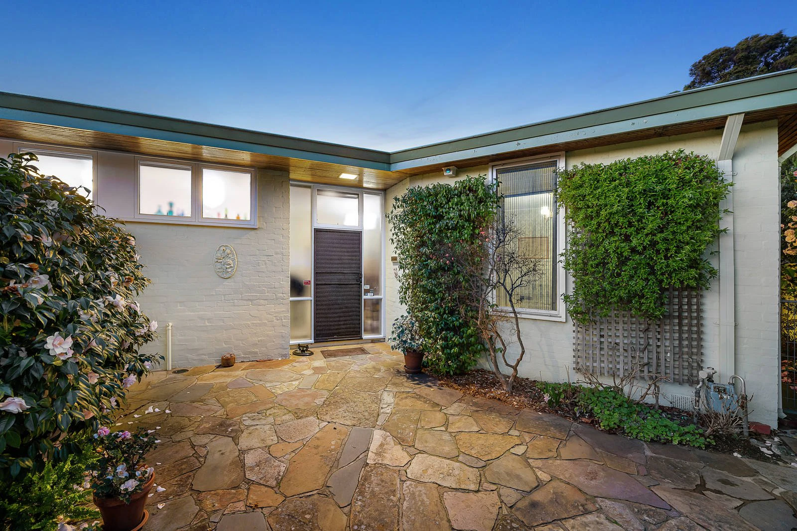 33 Trafalgar Street, Mont Albert, VIC