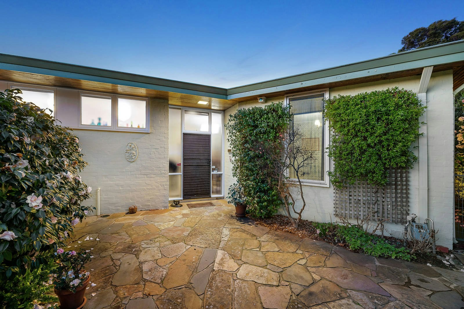 33 Trafalgar Street, Mont Albert, VIC