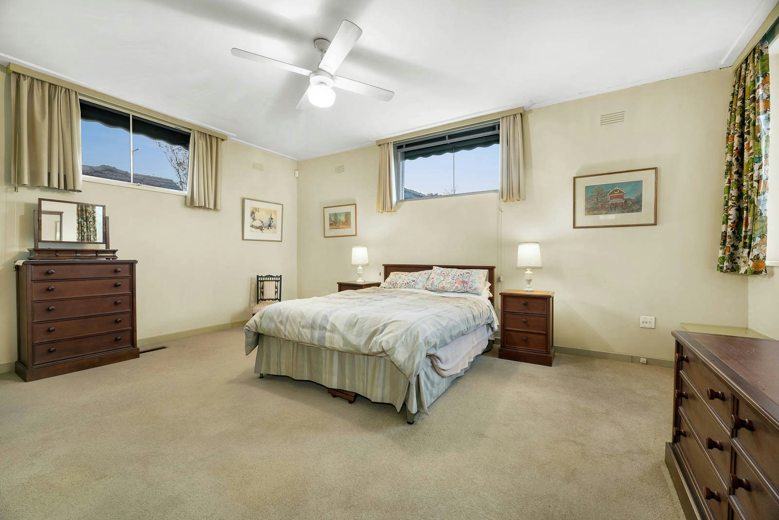 33 Trafalgar Street, Mont Albert, VIC