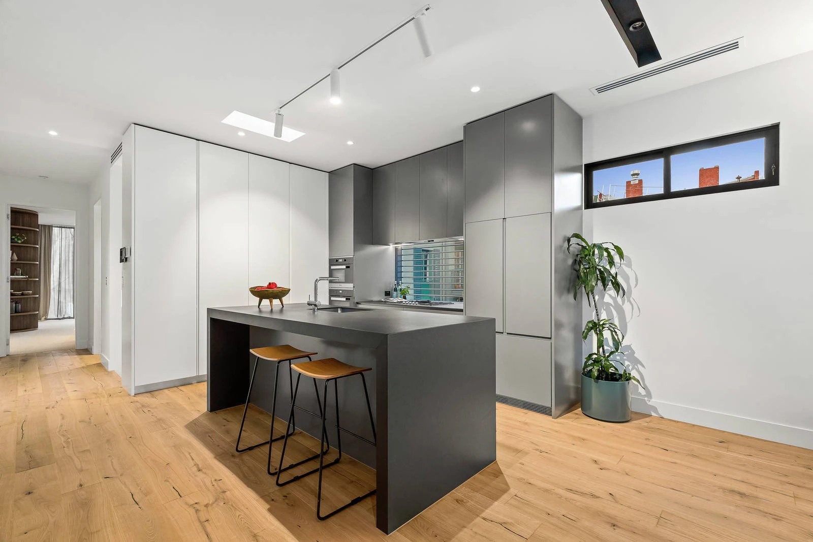 1 Chatsworth Road, Prahran, VIC