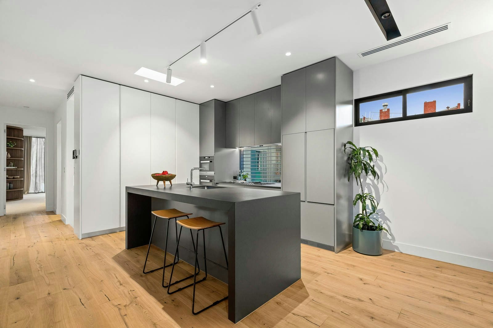 1 Chatsworth Road, Prahran, VIC