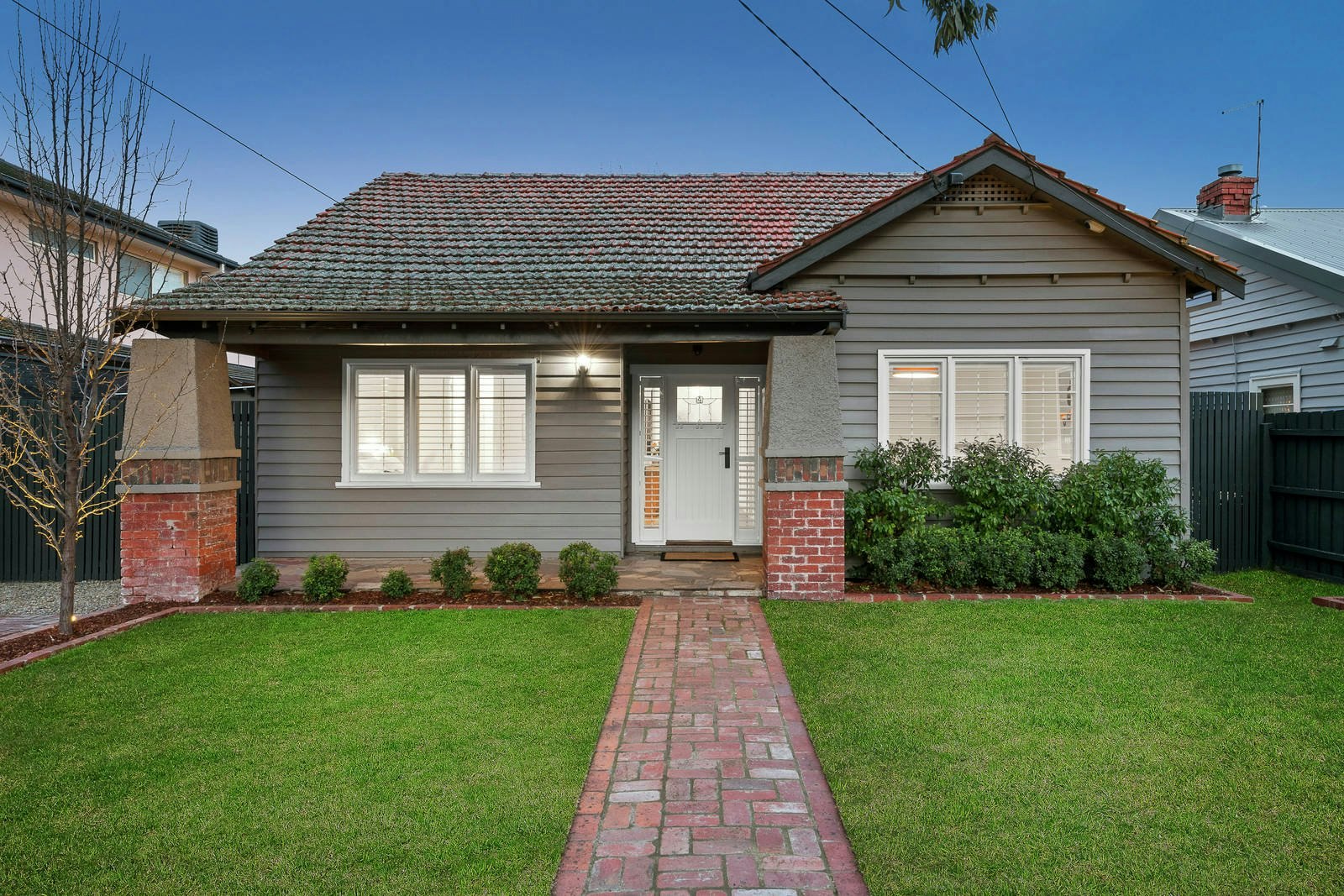4 Emo Road, Malvern East, VIC