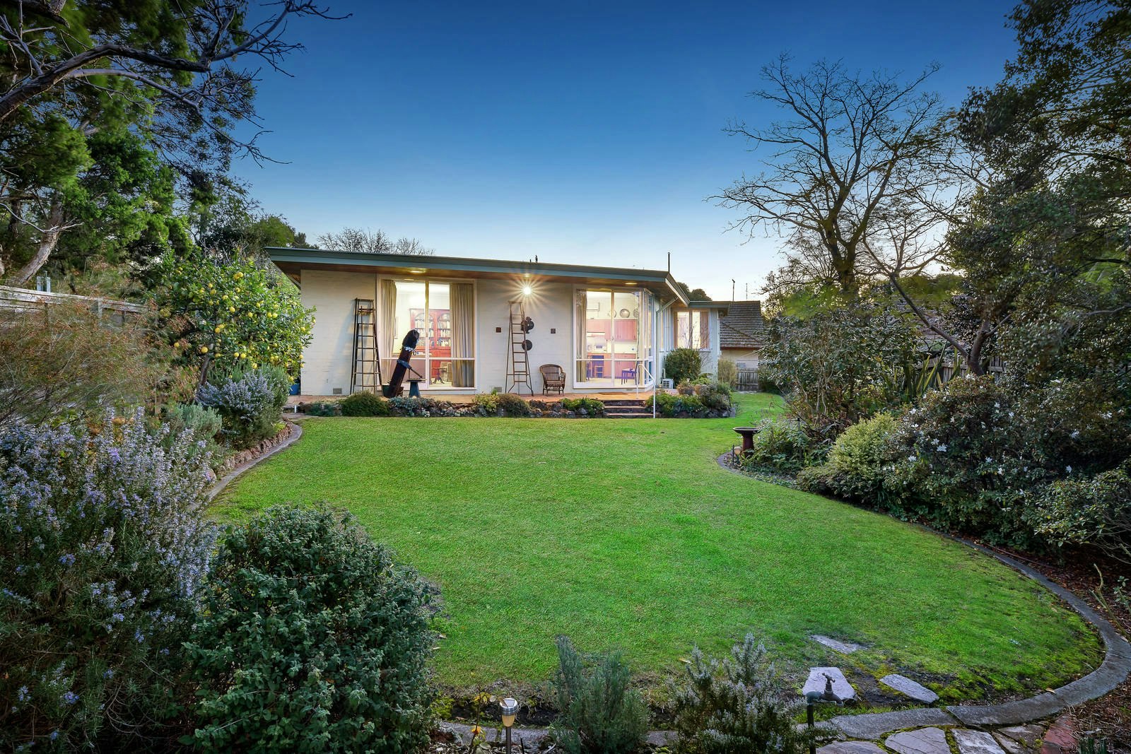 33 Trafalgar Street, Mont Albert, VIC