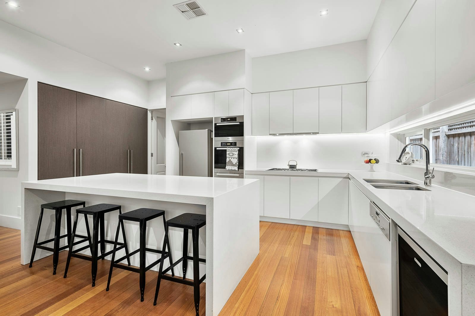 69 Holyrood Street, Hampton, VIC