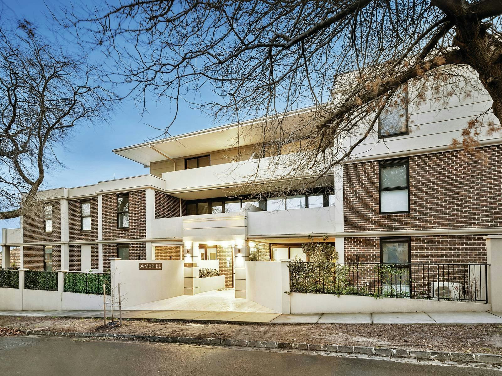 201/721-723 Toorak Road, Kooyong, VIC