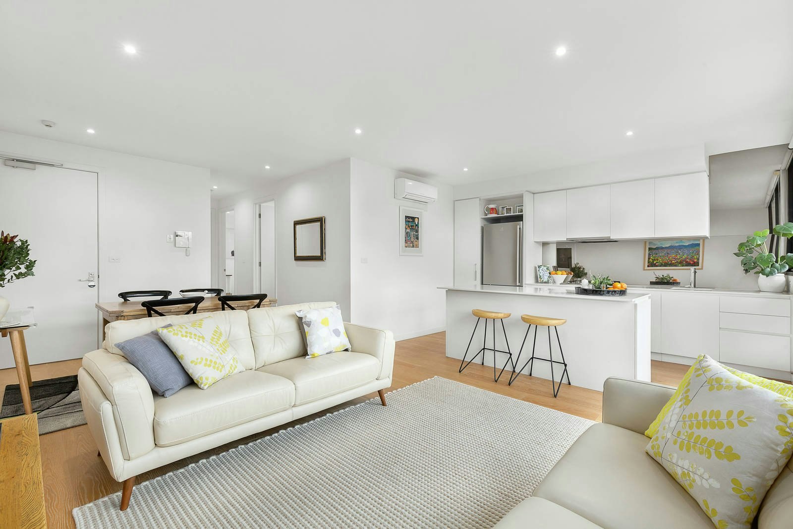 201/721-723 Toorak Road, Kooyong, VIC