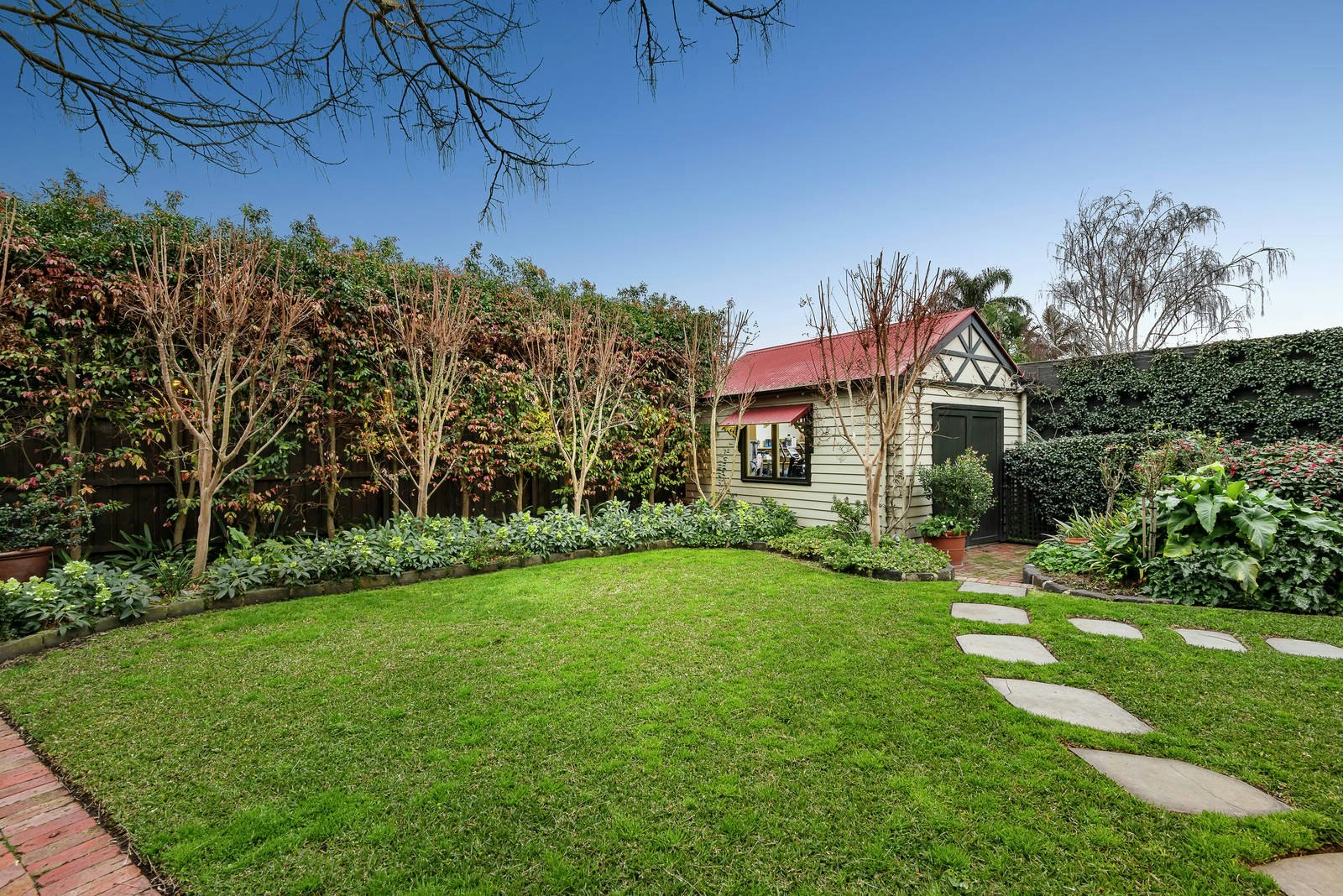 25 Manning Road, Malvern East, VIC