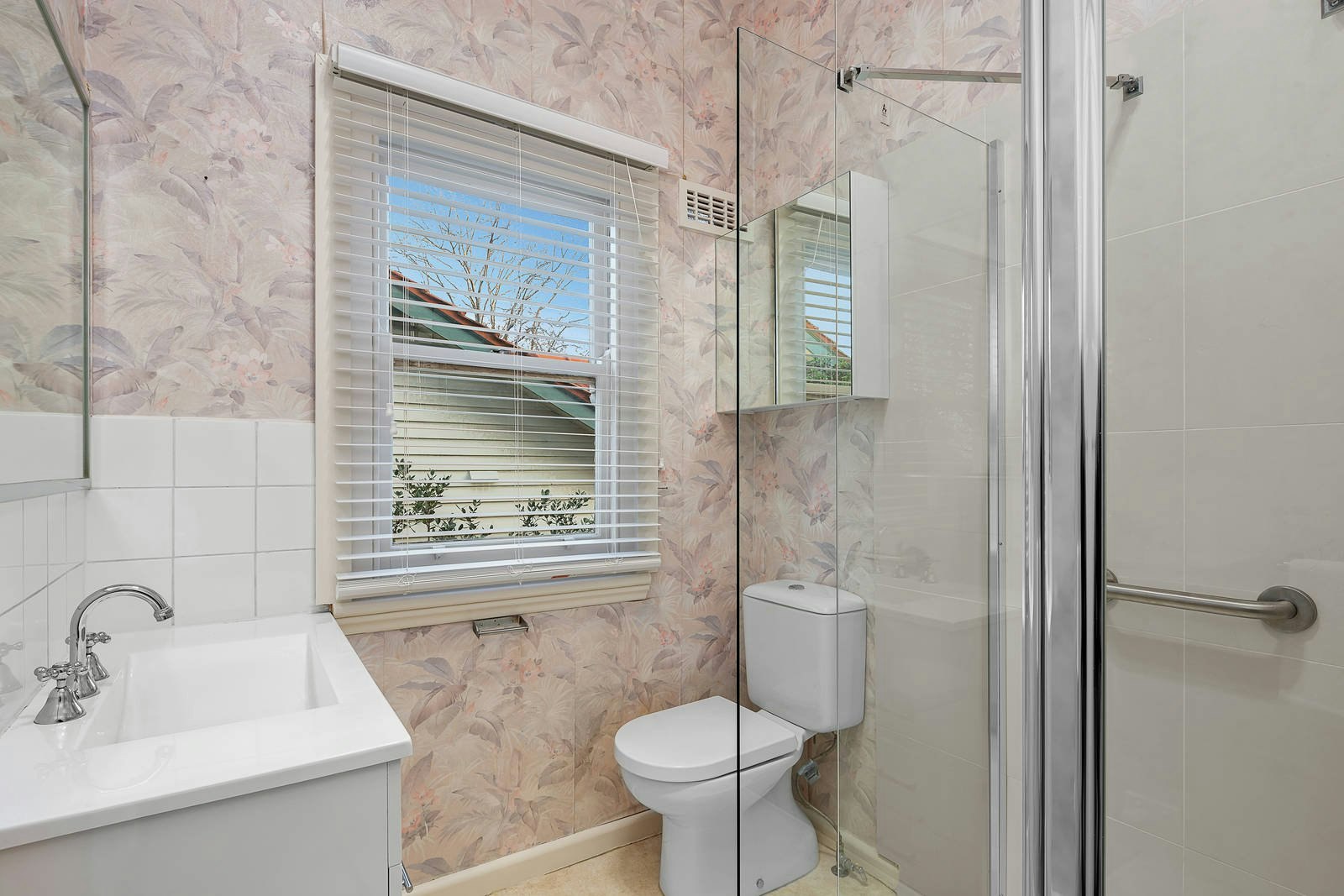 3 Hilltop Avenue, Glen Iris, VIC