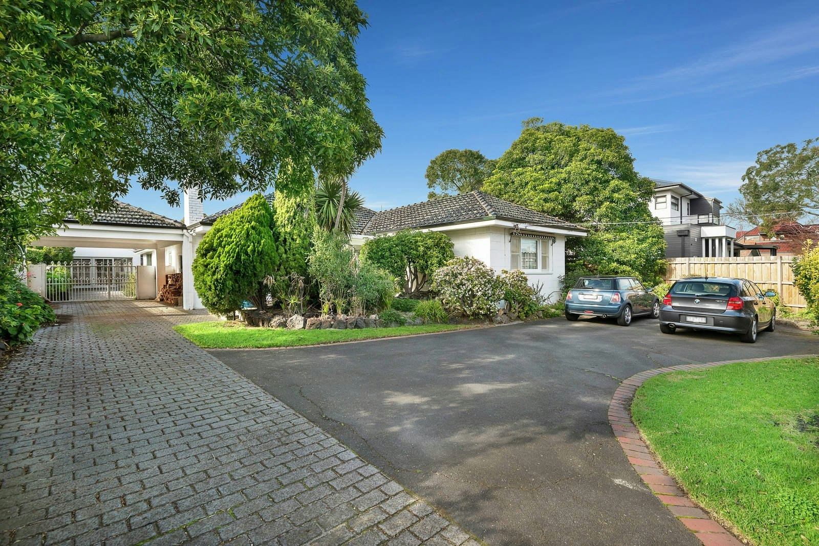 10 Austin Road, Hampton, VIC