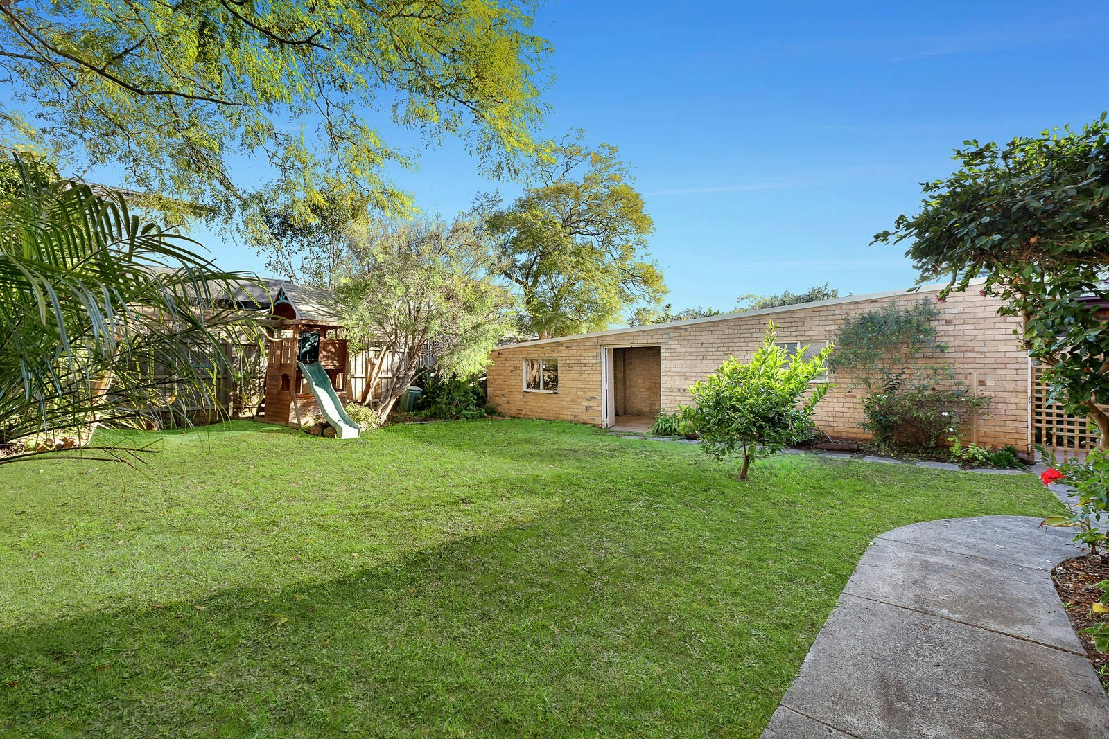 25 Dunoon Court, Brighton East, VIC