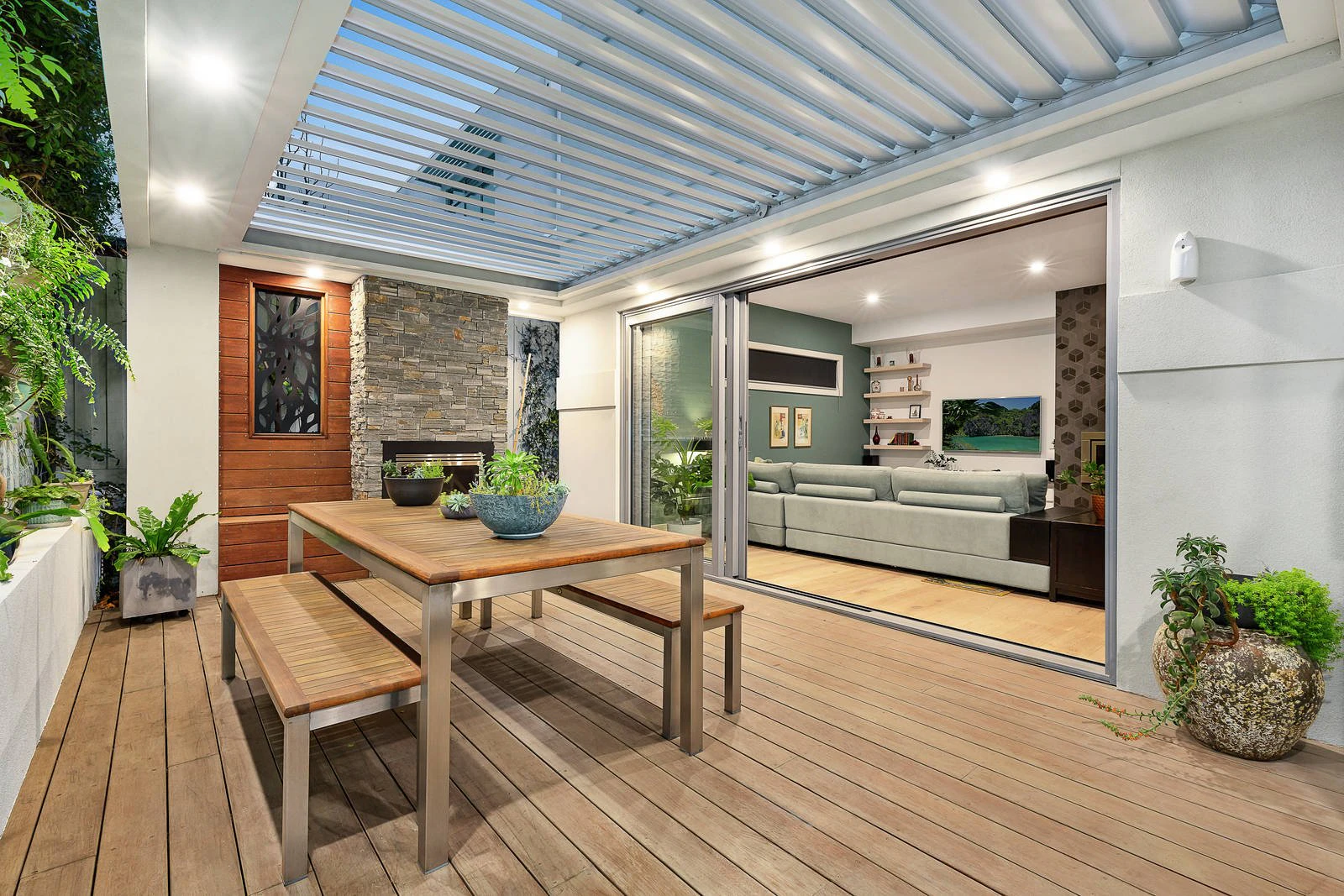 8B Gillies Street, Hampton, VIC