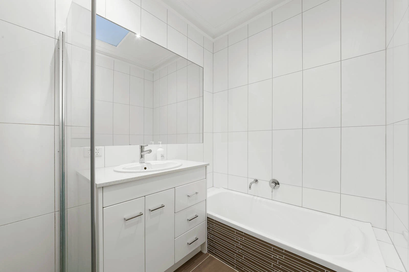 1/17 Belgrove Avenue, Balwyn, VIC