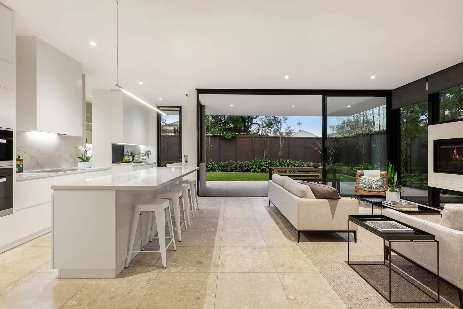 22 Bailey Avenue, Armadale, VIC